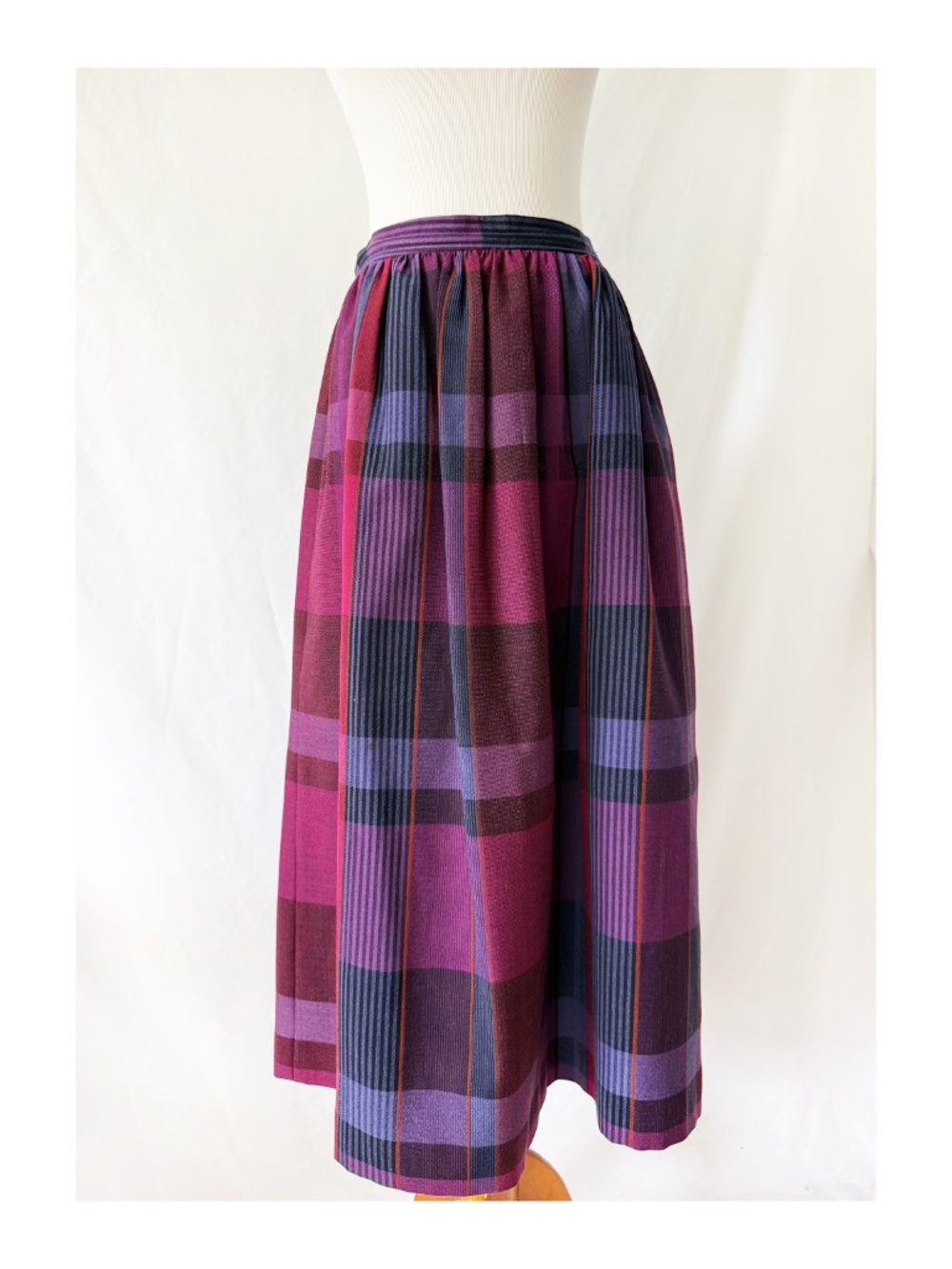 Vintage Evan-Picone Wool Plaid Skirt – Purple Mid-Calf Length